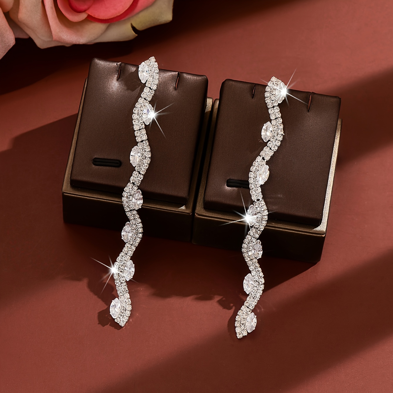 Women's Light Luxury S-shaped Wave Long Drop Earrings, Sparkling Design